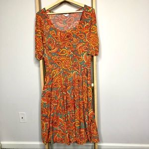LuLaRoe NWOT Nicole Paisley Short Sleeve Dress